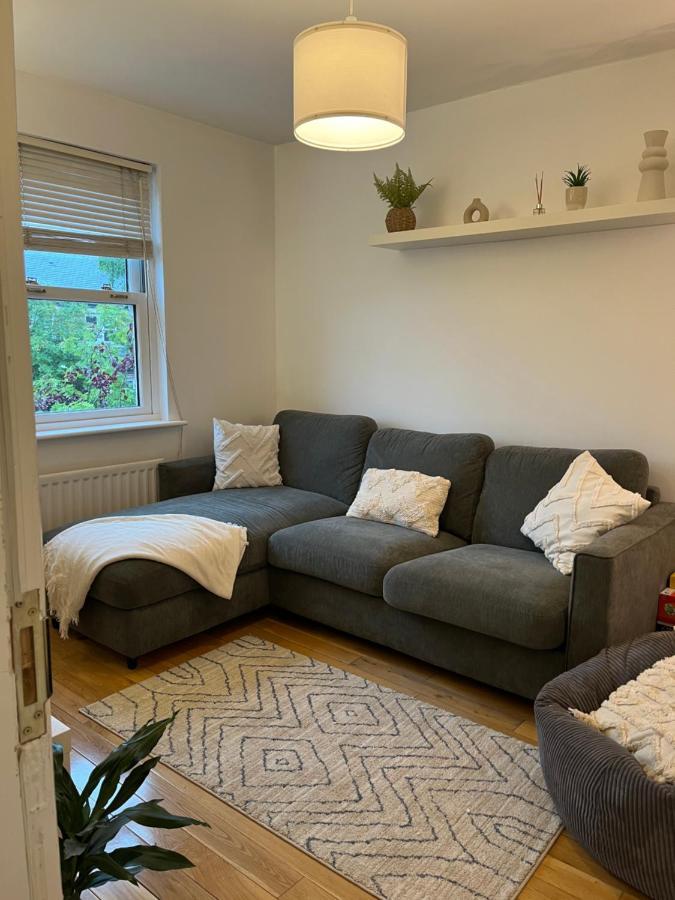 Homely 2 Story Cathedral City Apartment Durham Buitenkant foto