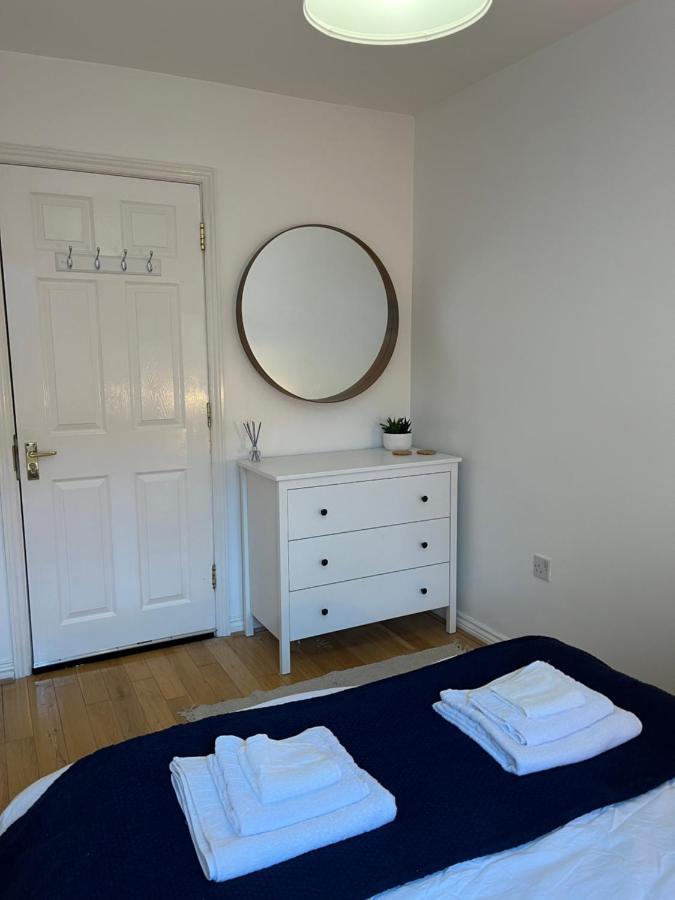 Homely 2 Story Cathedral City Apartment Durham Buitenkant foto