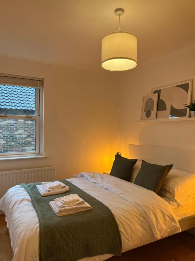 Homely 2 Story Cathedral City Apartment Durham Buitenkant foto