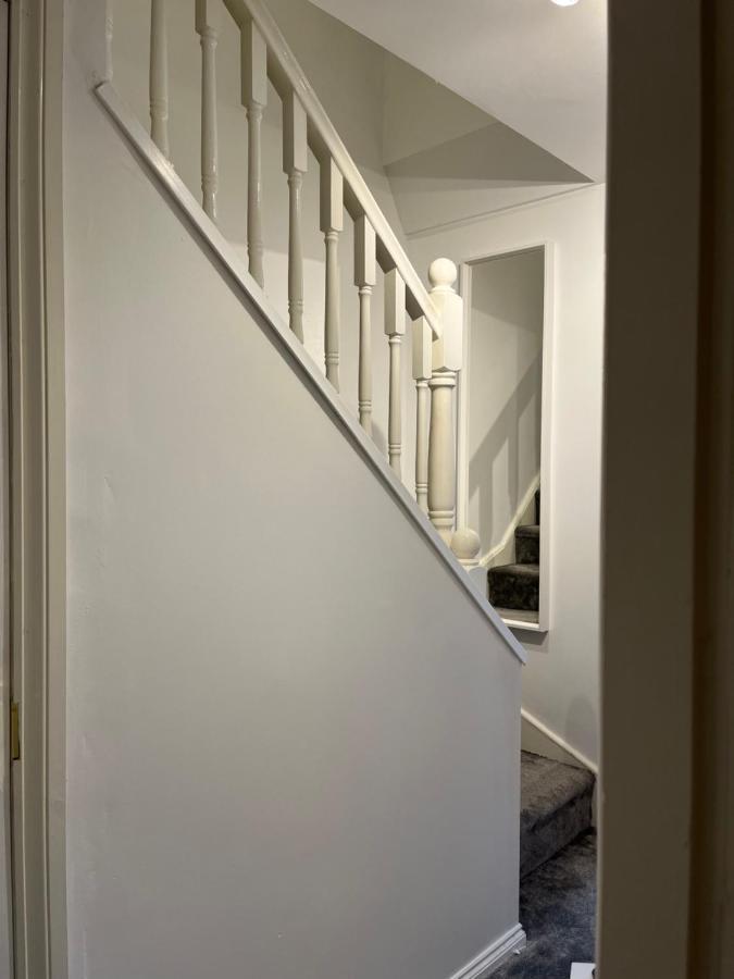 Homely 2 Story Cathedral City Apartment Durham Buitenkant foto