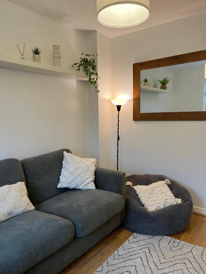 Homely 2 Story Cathedral City Apartment Durham Buitenkant foto